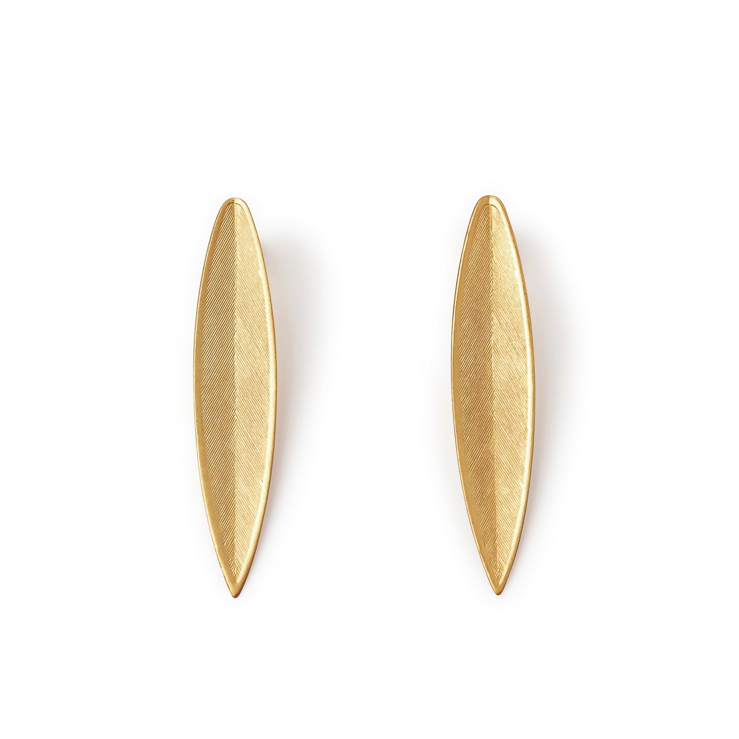 Boucle d'oreille longue feuille d'or mat plaqué or 24 carats