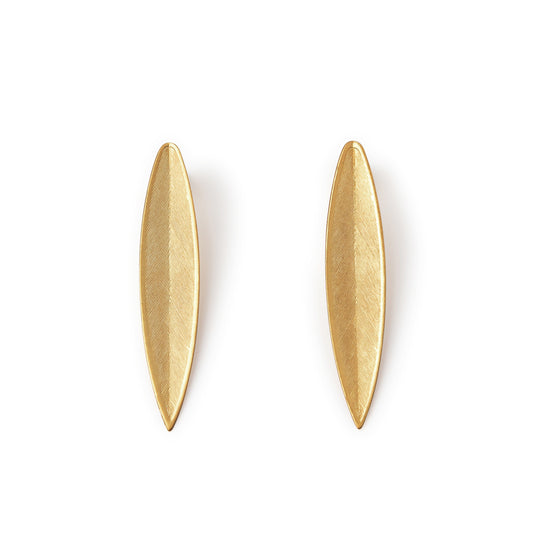 Boucle d'oreille longue feuille d'or mat plaqué or 24 carats