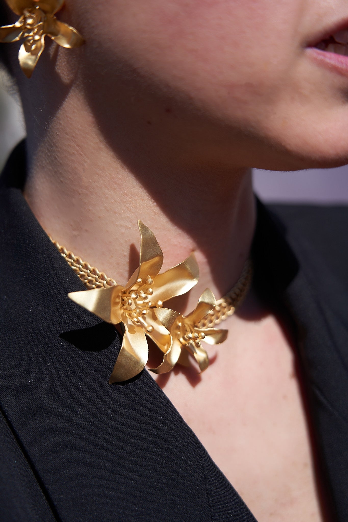 Matte gold flower choker 24ct gold plated