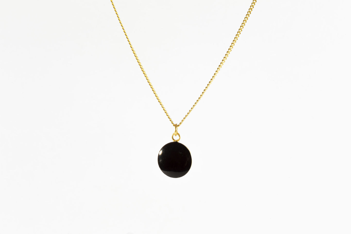 Pendentif Rond Plaqué Or 24 Carats émail main Rouge ou Noir