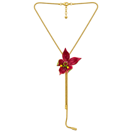 Collar largo Lily con flor de lirio dorada y esmaltada – Ginger & Velvet