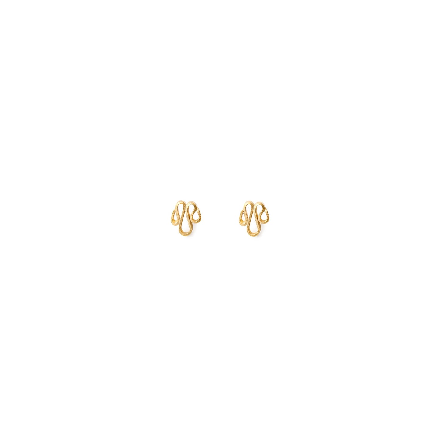 pendientes Gola P