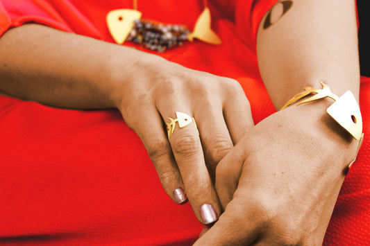 Anillo Raspa baño de oro 24 ct, detalle 2