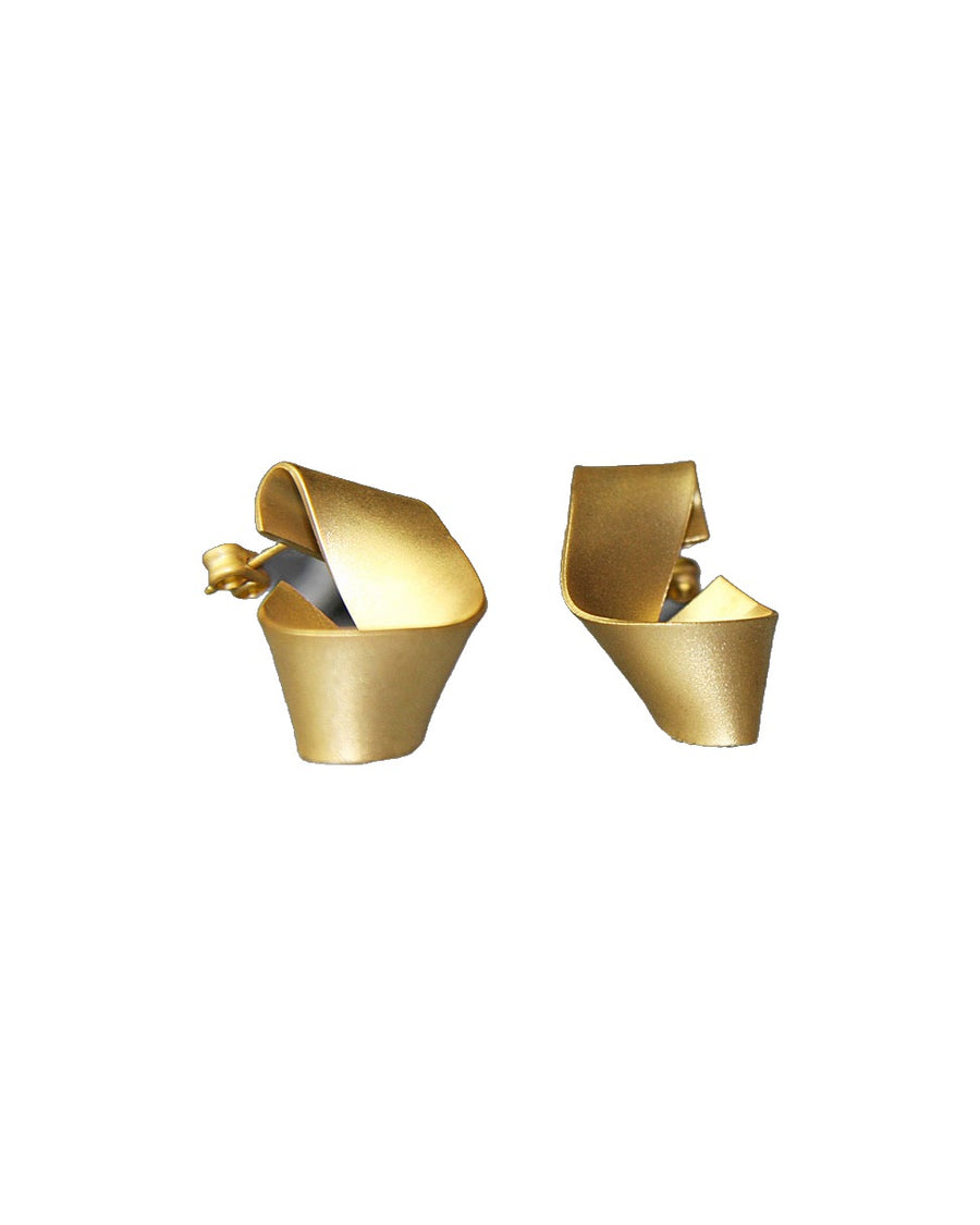 Pendientes W lazo pequeños