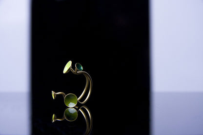Anillo Face esmaltado a mano, detalle 3