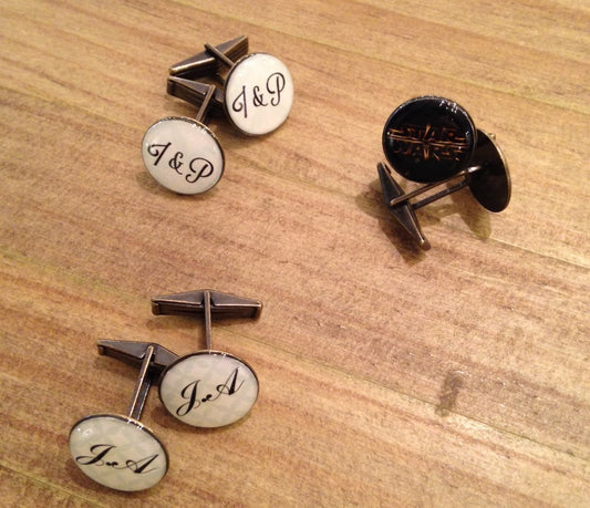Gemelos personalizados en plata u oro envejecido, detalle 2