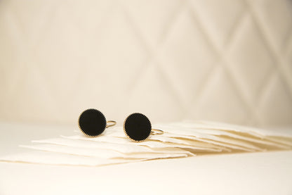 Pendientes Esmalte Redondos baño de oro 24 ct esmaltados a mano, detalle 2