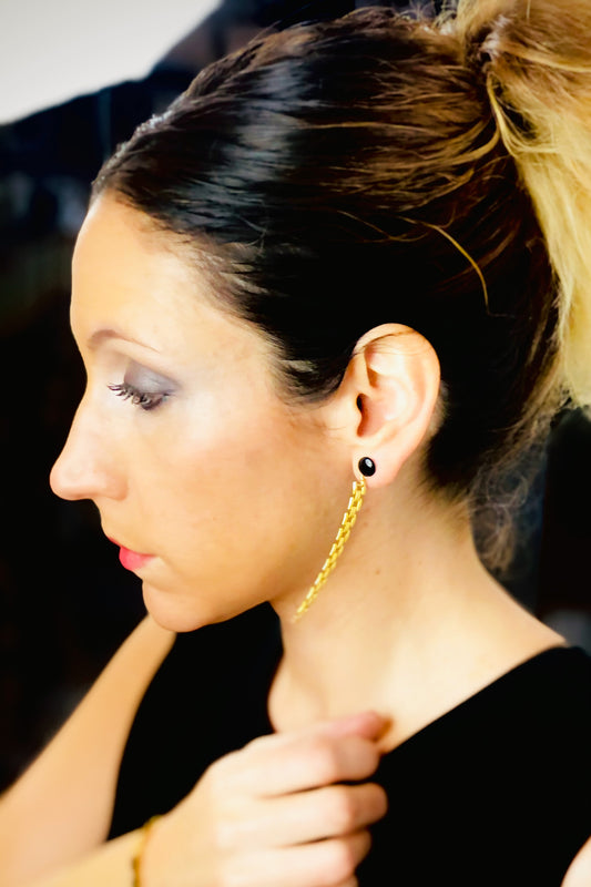 Pendientes Love cadena fina, detalle 2