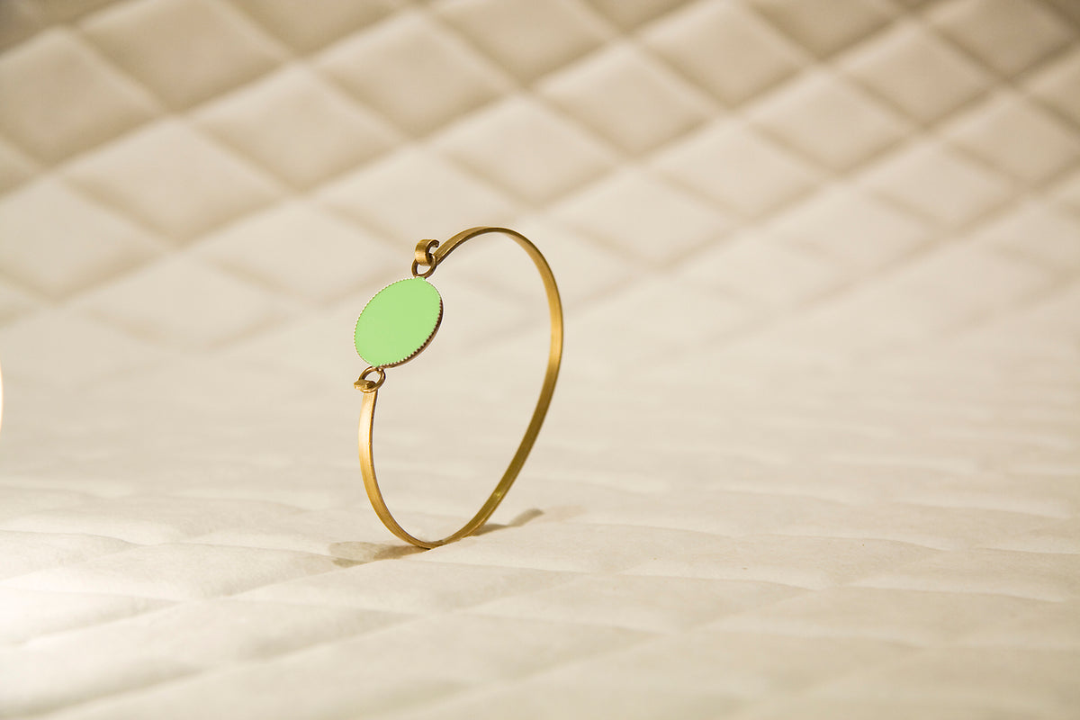Pulsera Redonda baño de oro 24 ct y esmaltada a mano, detalle 5
